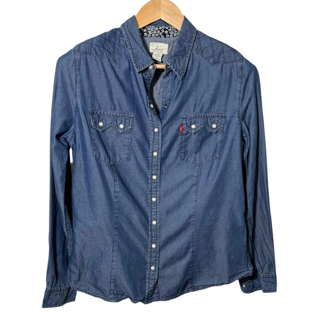 Levi's western blue denim button-down snap front pointed pocket soft size Medium